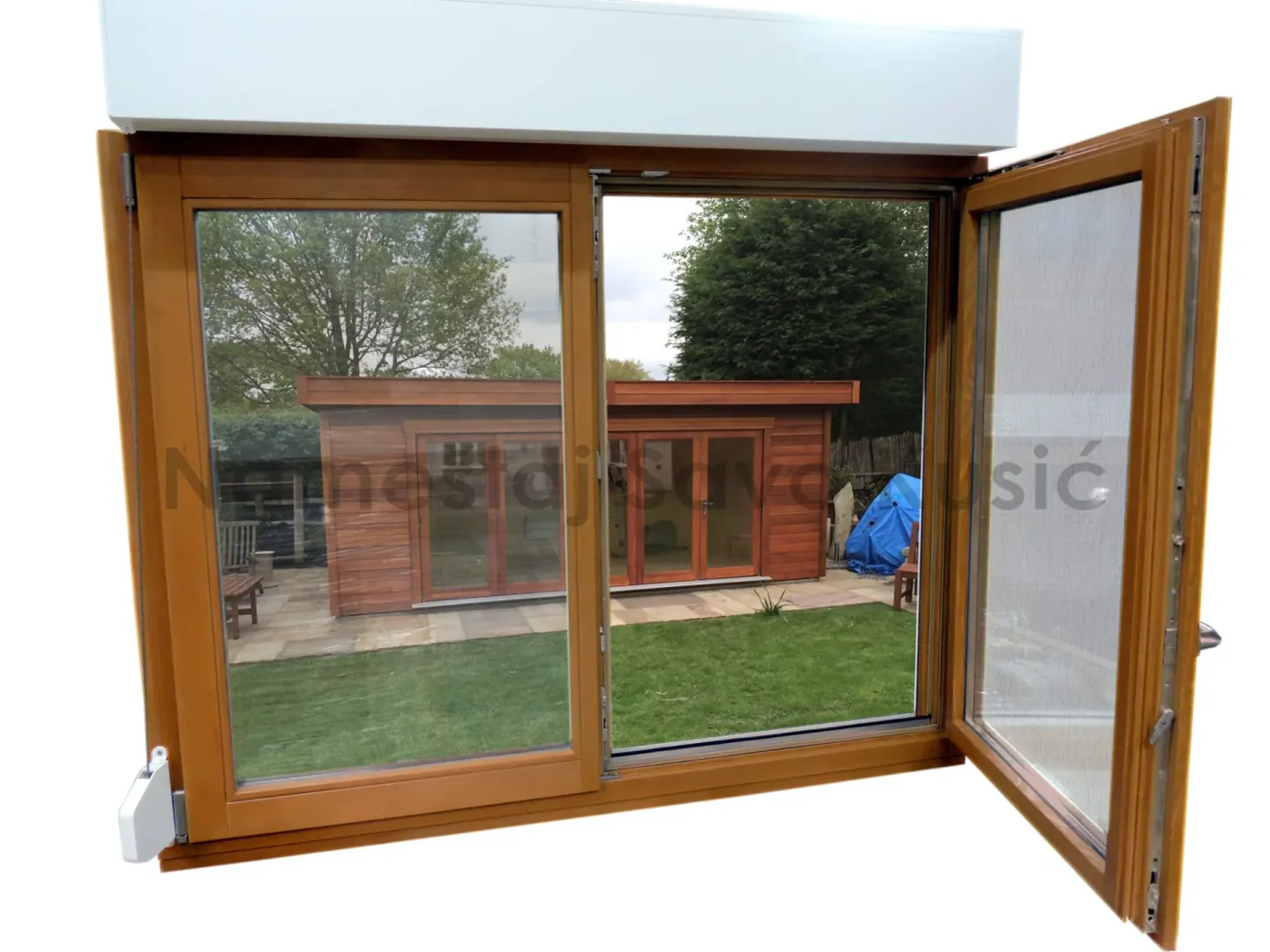 Ξύλινο παράθυρο από το υπάρχον αρχείο της εταιρείας