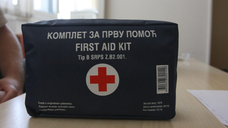 komplet za prvu pomoć
